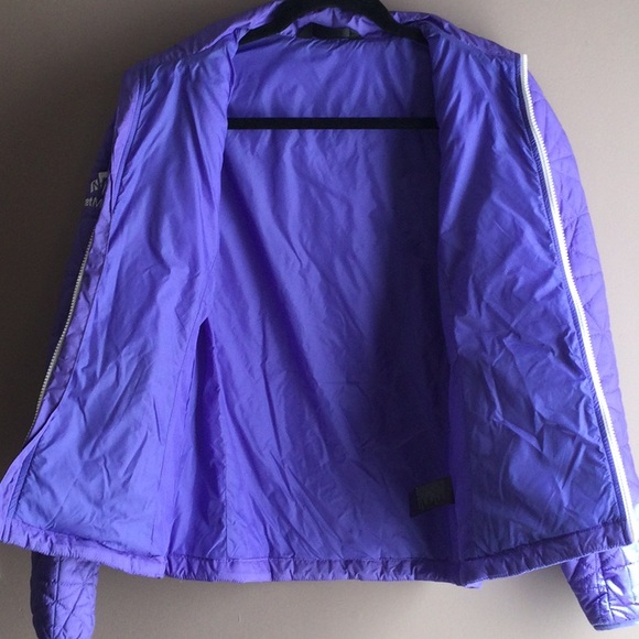 The NorthFace S petite  purple jacket for women - Picture 8 of 11